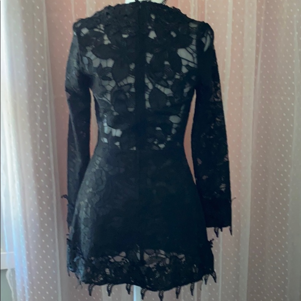 Long sleeve lace cocktail mini dress - Picture 2 of 9